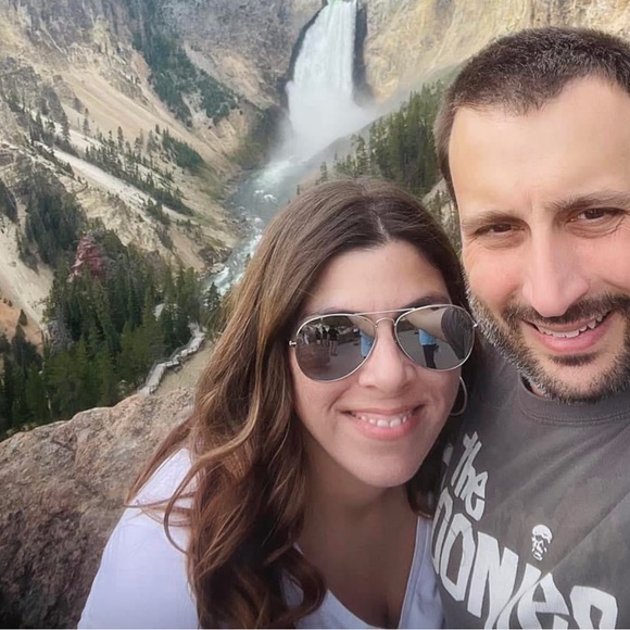 Meet your Posher, Kari - Picture 3 of 3